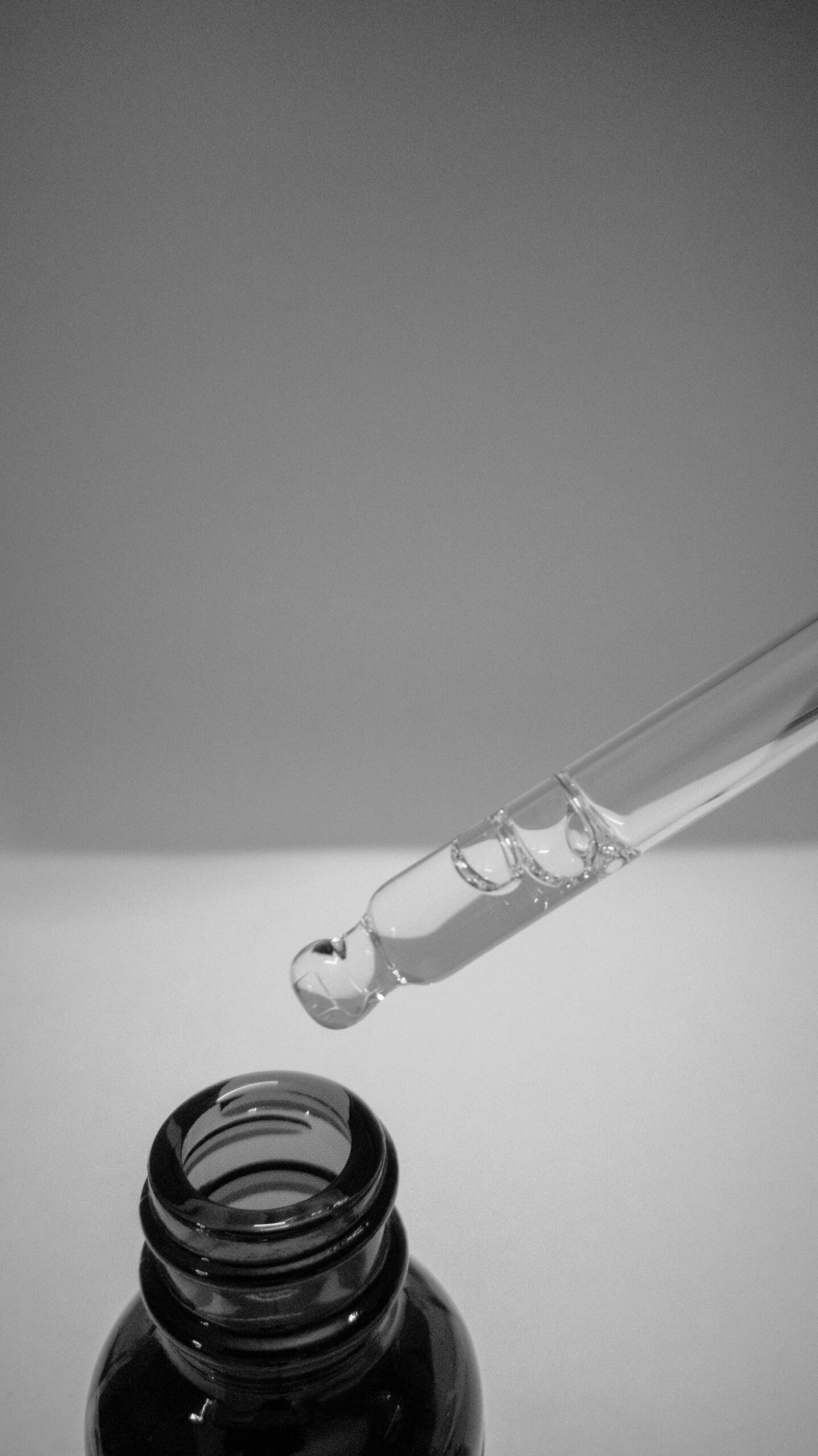 The Benefits of a Minimalist Approach to Skincare